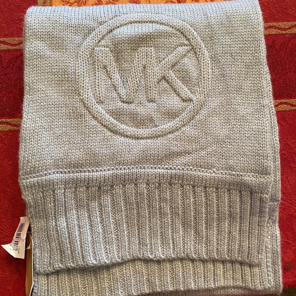 NWT Michael Kors Scarf